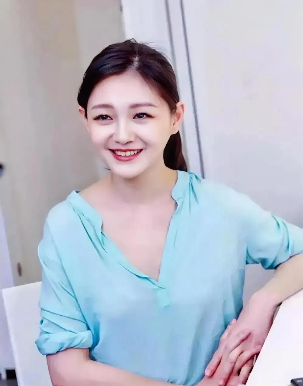 最近听说大S因为肺炎去世，背后原因曝光后，我一下子就明白了。咱们平常都觉得肺炎没