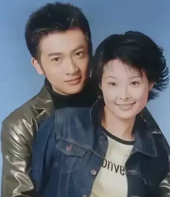 帅哥美女看着面熟，一时没想起来，你能认出他们是谁吗？