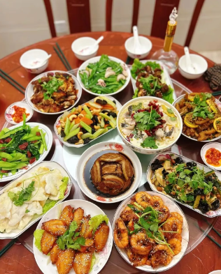 离过年倒计时仅剩下 2 天了，我愁得吃不下饭，睡不着觉。不是因没钱购置年货而发愁