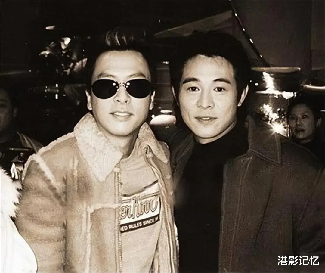 李连杰打不动了，成龙开始走楼梯，唯有甄子丹，未来还有4部猛片（成龙李连杰同台）-第3张图片-九妖电影