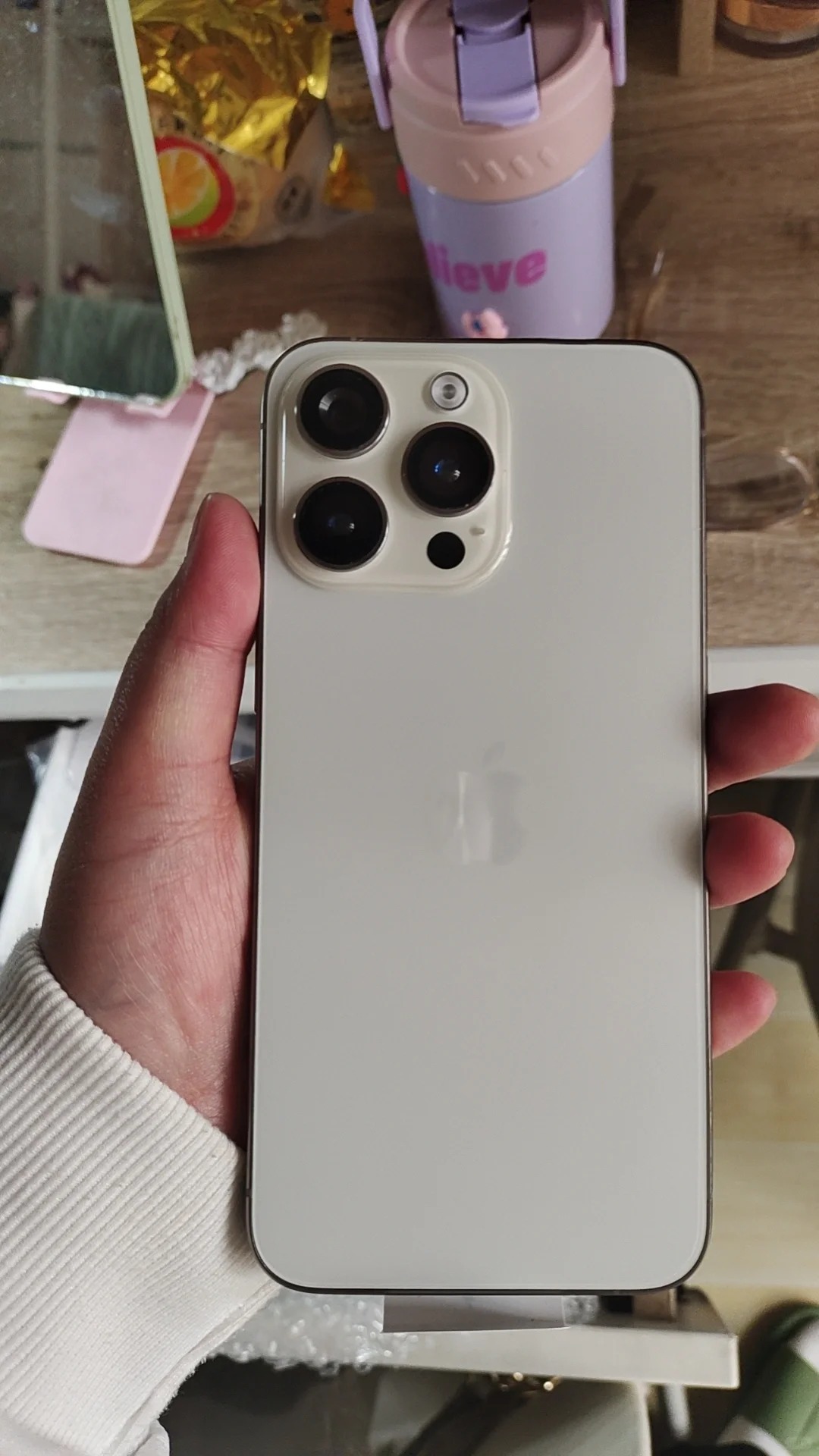 有没有人回收假苹果啊，贪小便宜吃大亏花了4000多买的，还没有用过