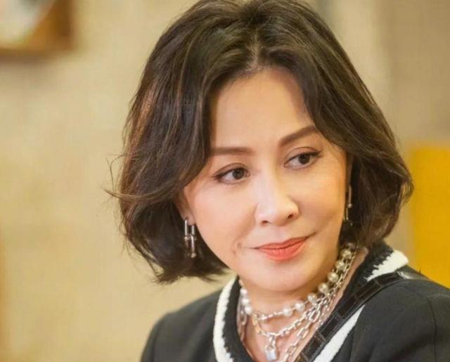 刘嘉玲彻底崩溃！当年被绑架照片全泄露，结婚17年无子真相大白！（刘嘉玲以前绝了）-第9张图片-九妖电影