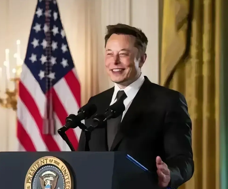 当特朗普宣布他的内阁名单时，全世界都为之震惊，而其中最引人注目的莫过于埃隆·马斯