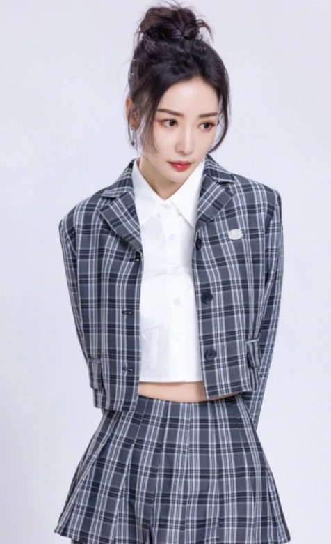 柳岩身姿曼妙