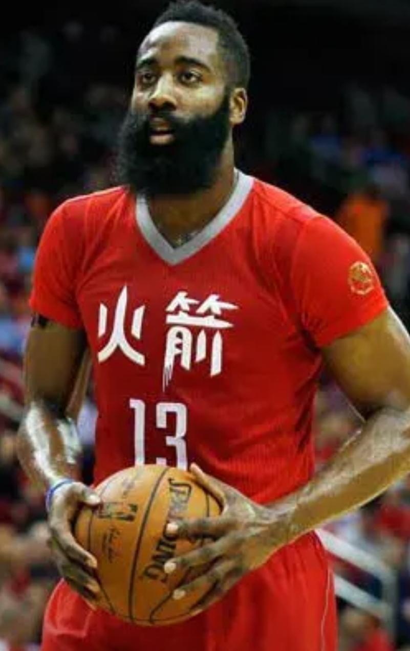 满打满算:现役得分还能超过30000的，只有以下5人

分别是:
1、杜兰特
2