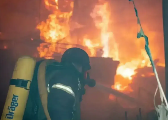 突发消息
俄罗斯真的动手了！

10月7日，俄罗斯采取了一次突然行动，用“伊斯坎