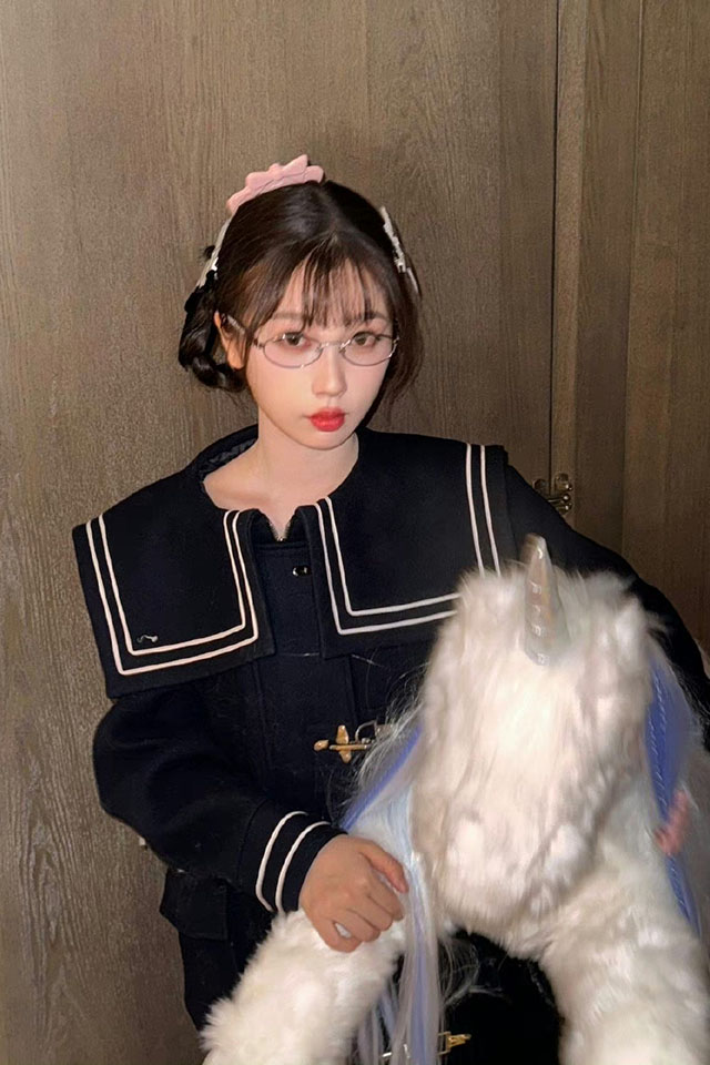 #虞书欣晒Jennie联名独角兽#独角兽你们拿走，小姐姐请留下。