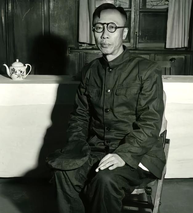 毛主席的春节故事充满温暖与感动，让人看到一个有血有肉的伟人形象。在那个物资匮乏的