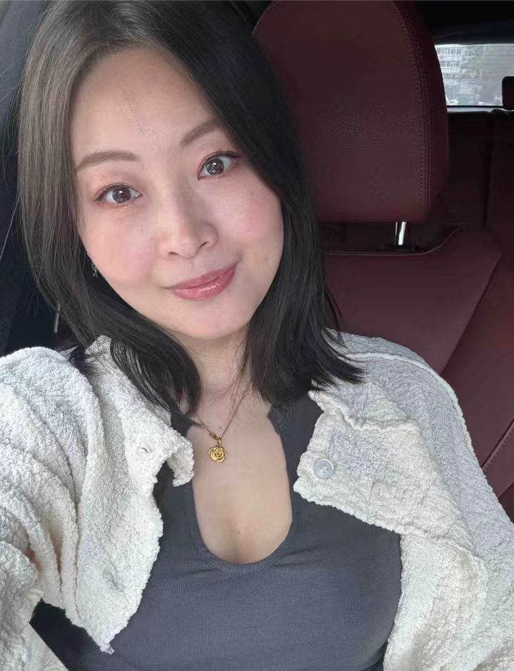 34岁的纯素颜，你们的素颜比我更漂亮吗？