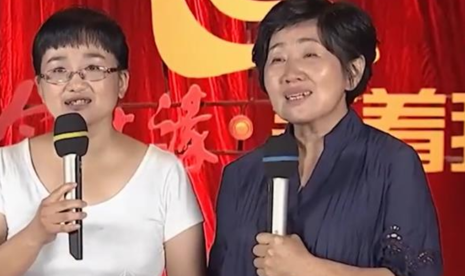 1976年，上海女知青狠心抛弃刚出世的女儿回了家，但很快就感到了后悔，直到38年