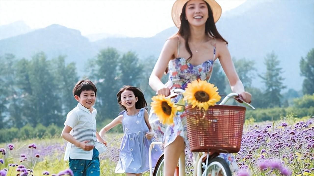 90后“敷衍式养娃”走红，谁能理解这种快乐？