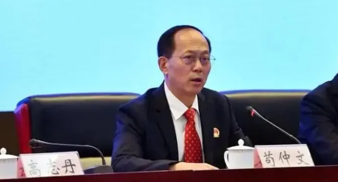 冷笑，我又想起开个奥运会，一堆人跪舔他的样子。

从来就没见过如此盛况，运动员取