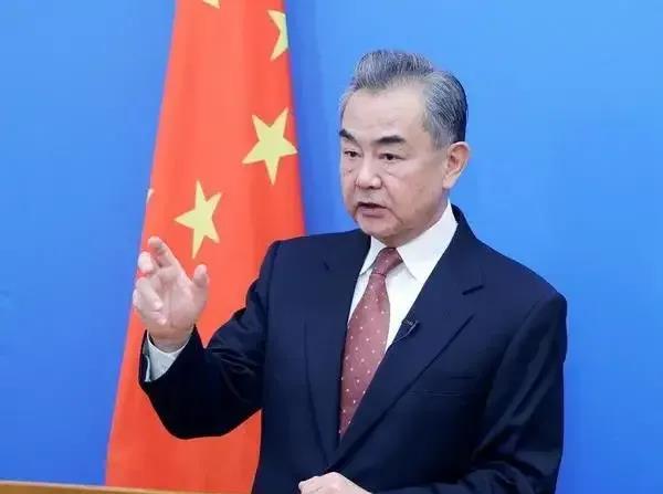 去年5月，加拿大与中国闹到互相驱逐外交官，今年加拿大外长要求在慕尼黑会议期间与王