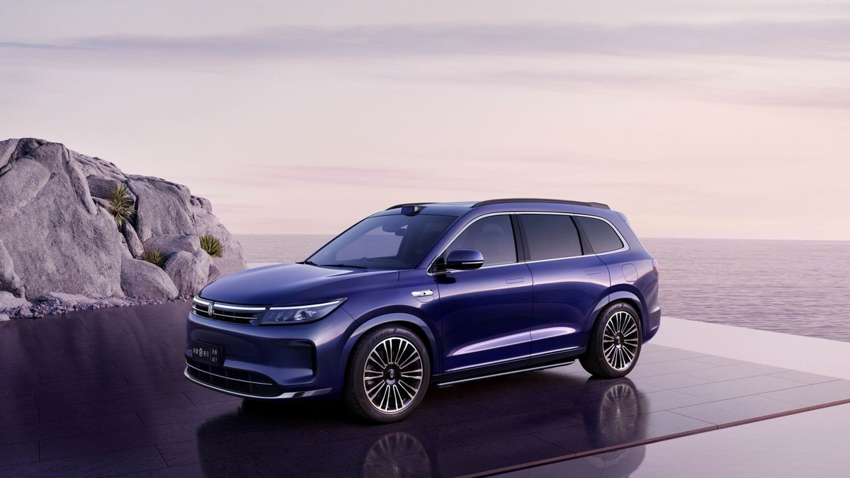25万元入手新能源中大型SUV 选理想L6还是问界M7？