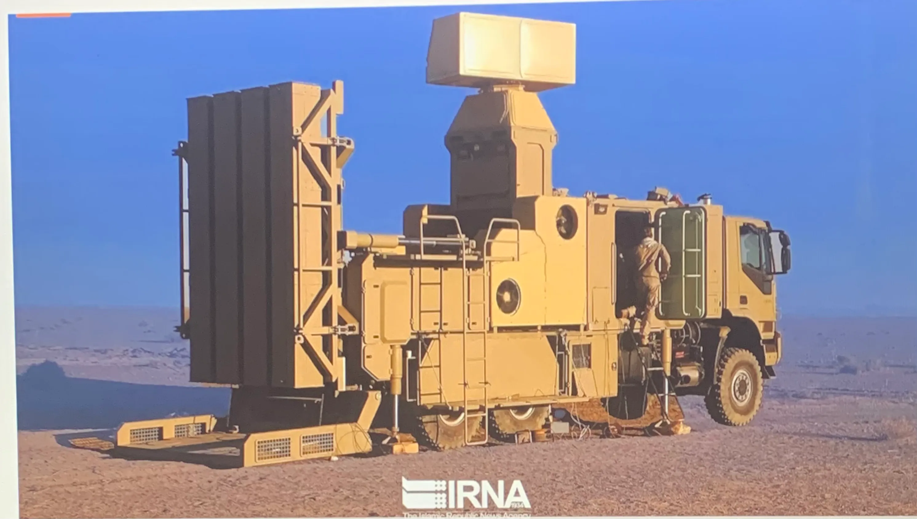 伊朗展示了一种高度集成化的防空导弹系统，伊朗人自称为“伊朗铁穹”，加强对无人机、