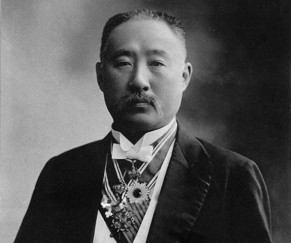 上世纪七十年代的一天，为了备战修建防空洞，北京门头沟城子村生产队将村内的清华大学