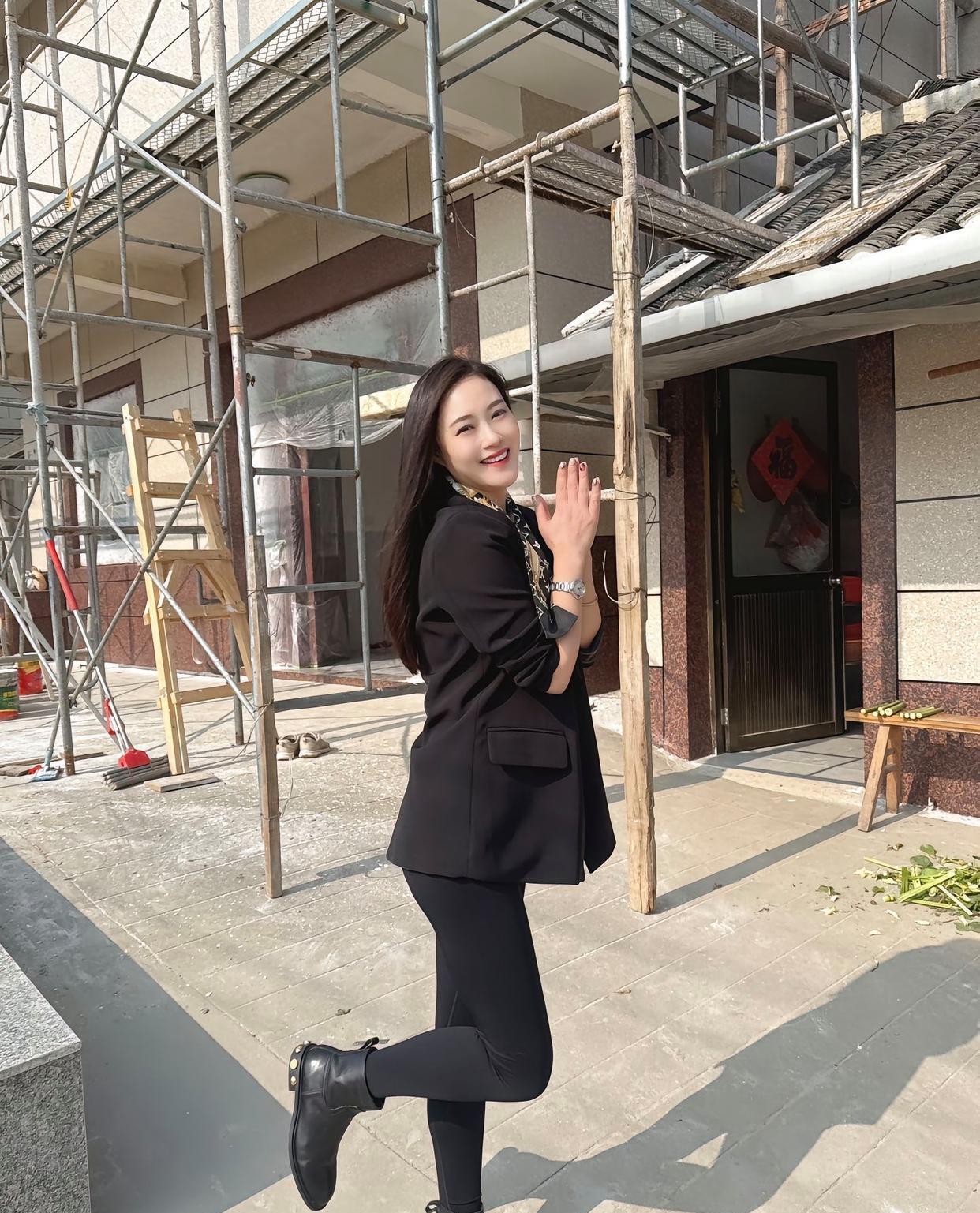 家里的新房马上就盖好了，将会是村里最漂亮的房子！