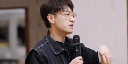 王铮亮干一行行一行