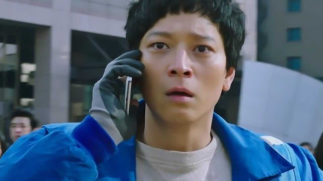 姜栋元，韩国男演员
