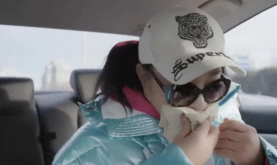 74岁刘晓庆突发！这事儿听着挺吓人，但还好没事儿！

哎，你说这七十几岁的人了，