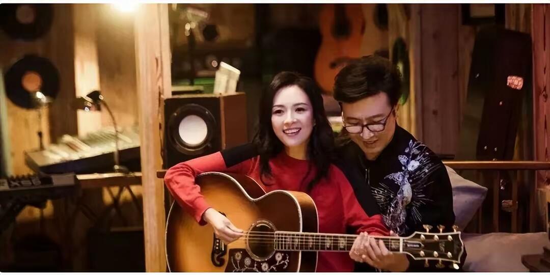 深扒章子怡原生家庭，嫁汪峰为逃离哥哥纠缠