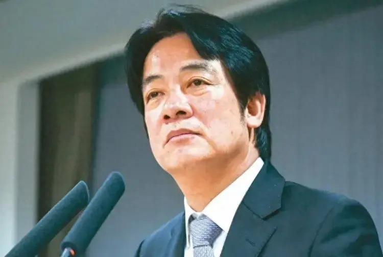 蓝白合力“改革法案”通过，赖清德惶恐不安，台退将：大陆已布好阵！果然是怕什么来什