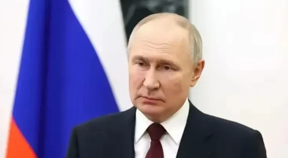 俄国人轰炸罗马尼亚港口已经五天了，北约那边还是一声不吭，也没见他们启动第五条款。