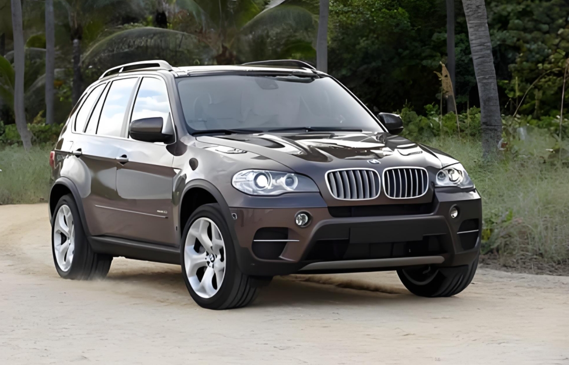 10年前宝马汽车在美国卖的便宜，在中国卖的贵。
10年后的今天，宝马汽车在中国卖