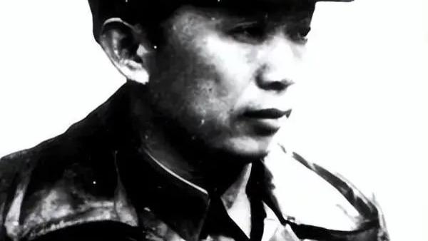 58年，刘亚楼放狠话：空军我说了算！话传到毛主席后，是什么反应