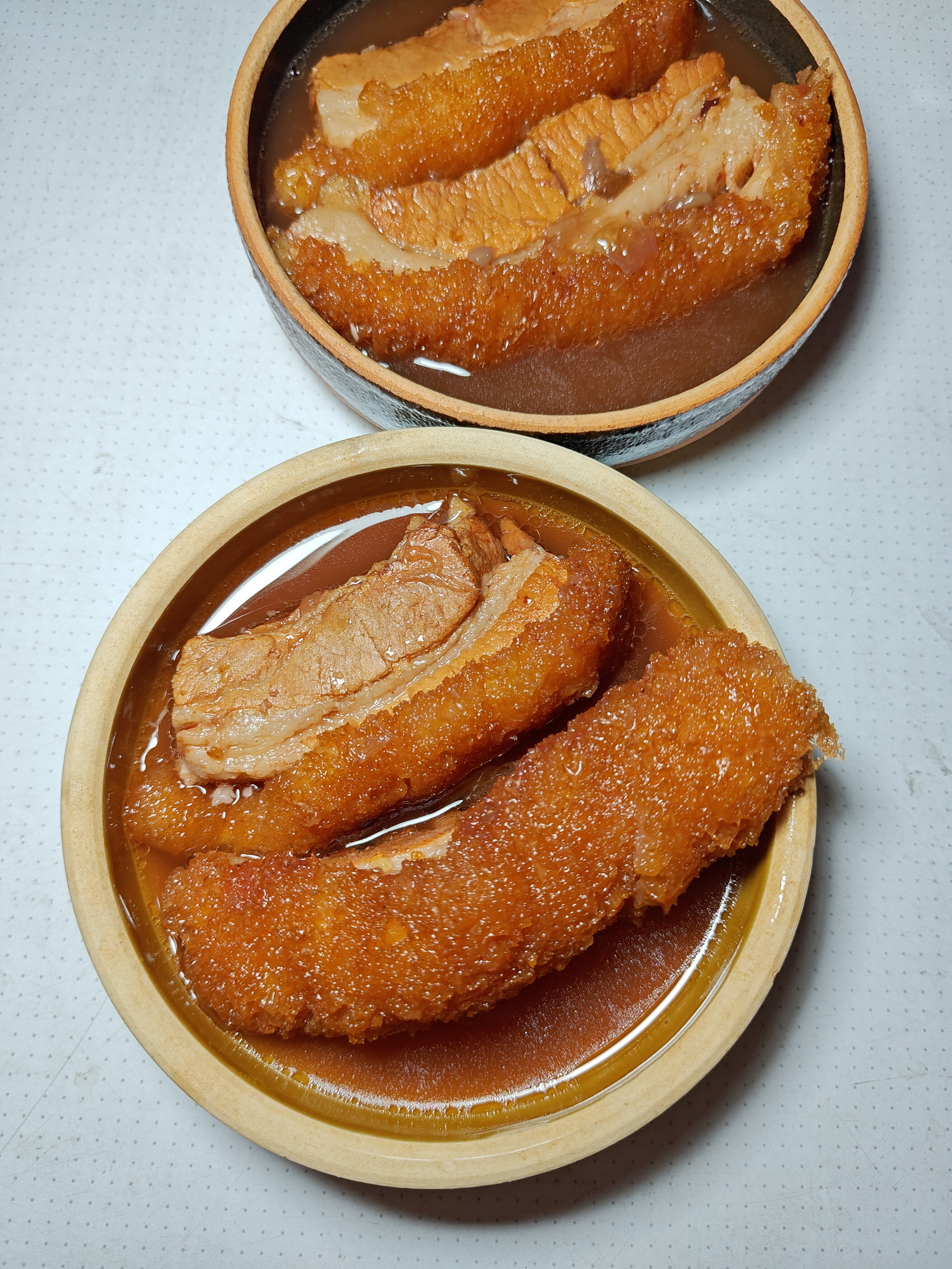 南乳咸柠焖扣肉，这是自制预制菜，大约三两不到一份，卖相和规格，都很满意。25.5