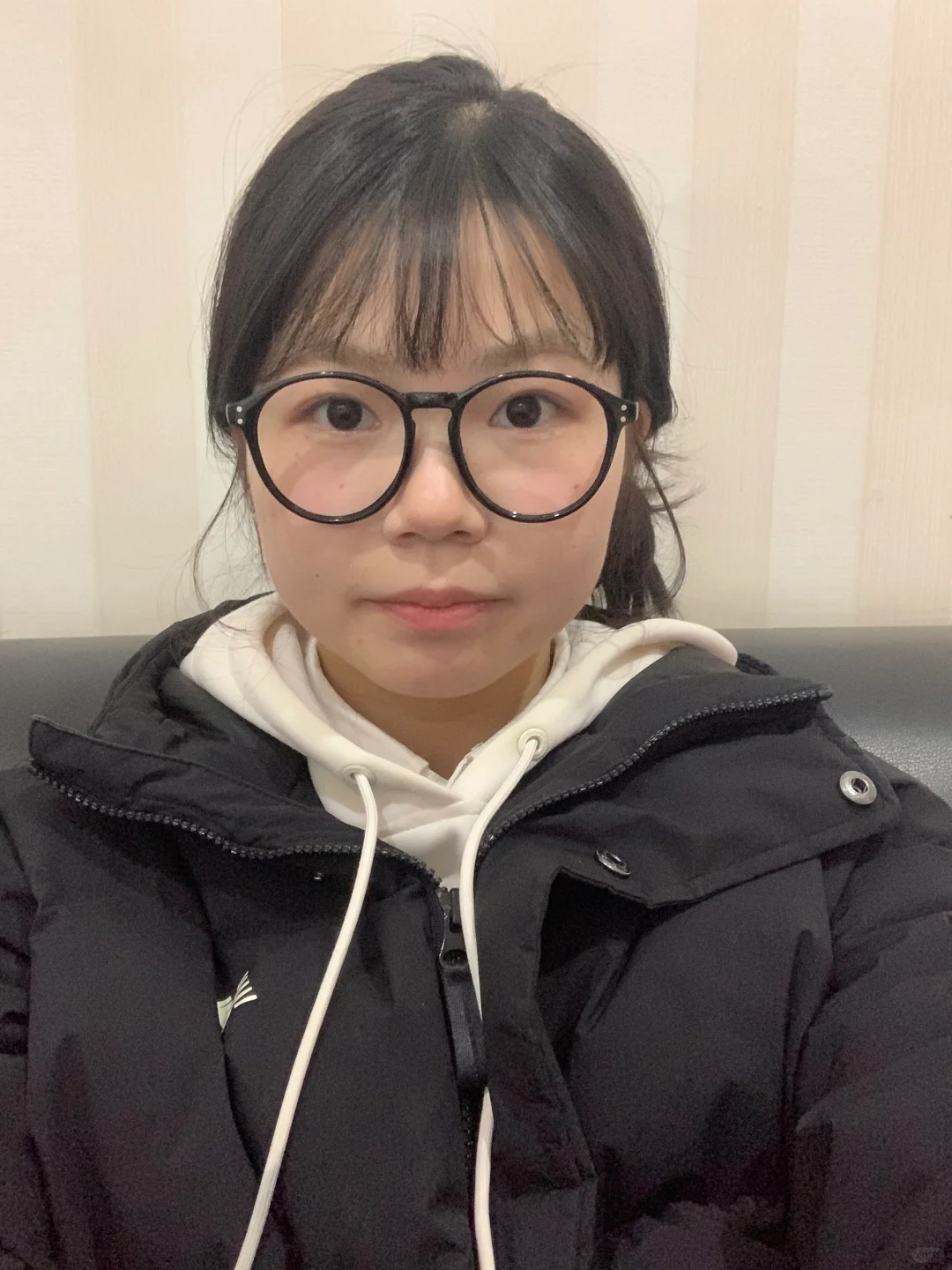 天生眼镜圣体
我有很严重的散光 戴了15年的眼镜 然后现在有时候带隐形眼镜 我发