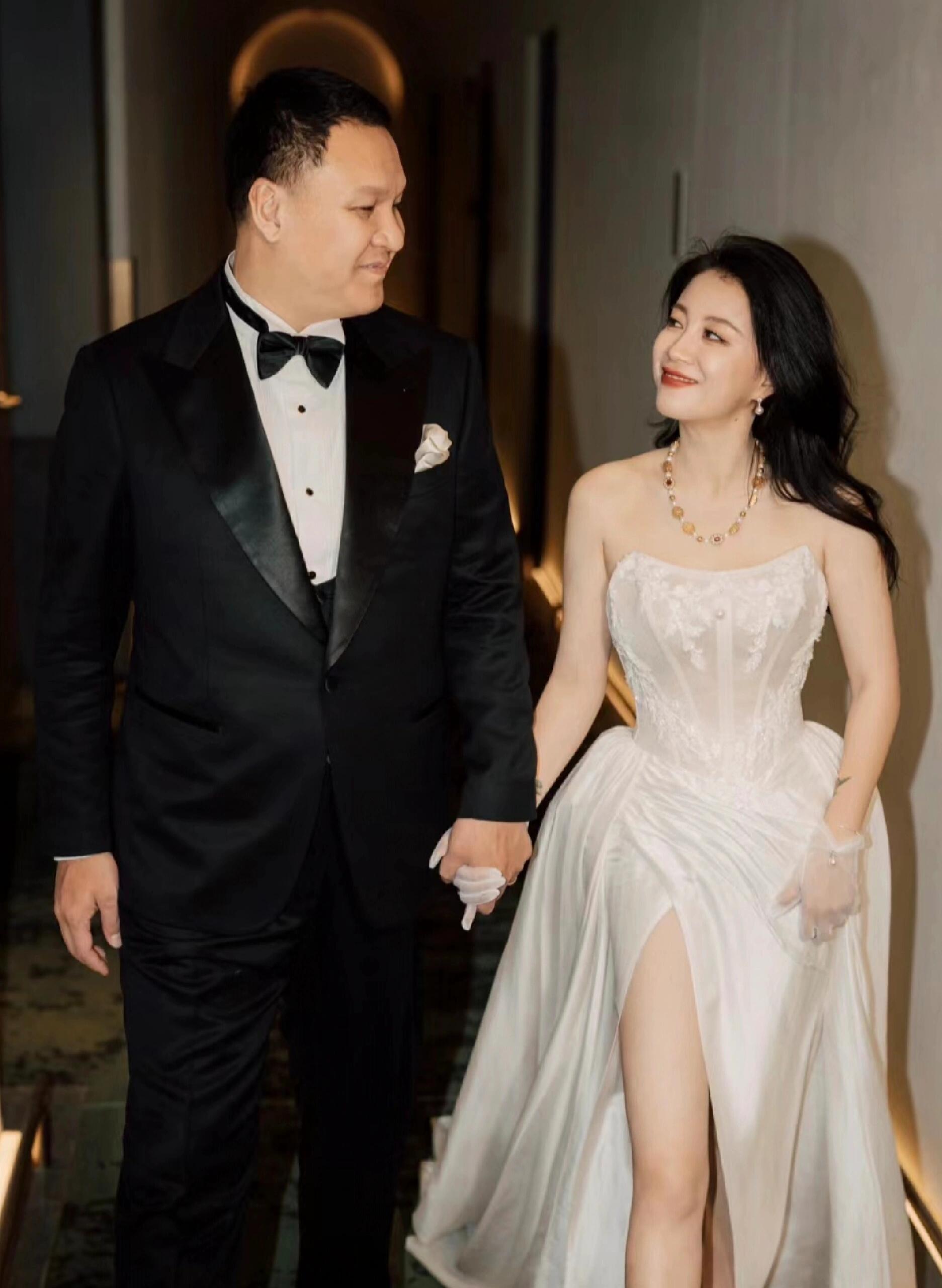 29岁嫁给爱奇艺副总裁，成了人生赢家