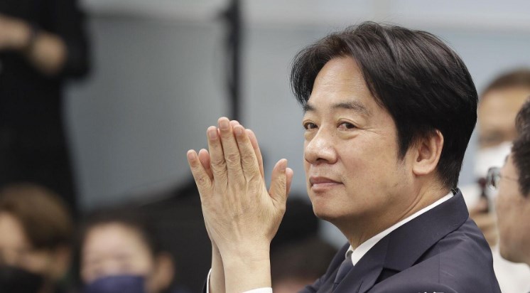赖清德即将上任之际，做出两个危险动作，释放什么信号？随着时间推移，距离赖清德正式