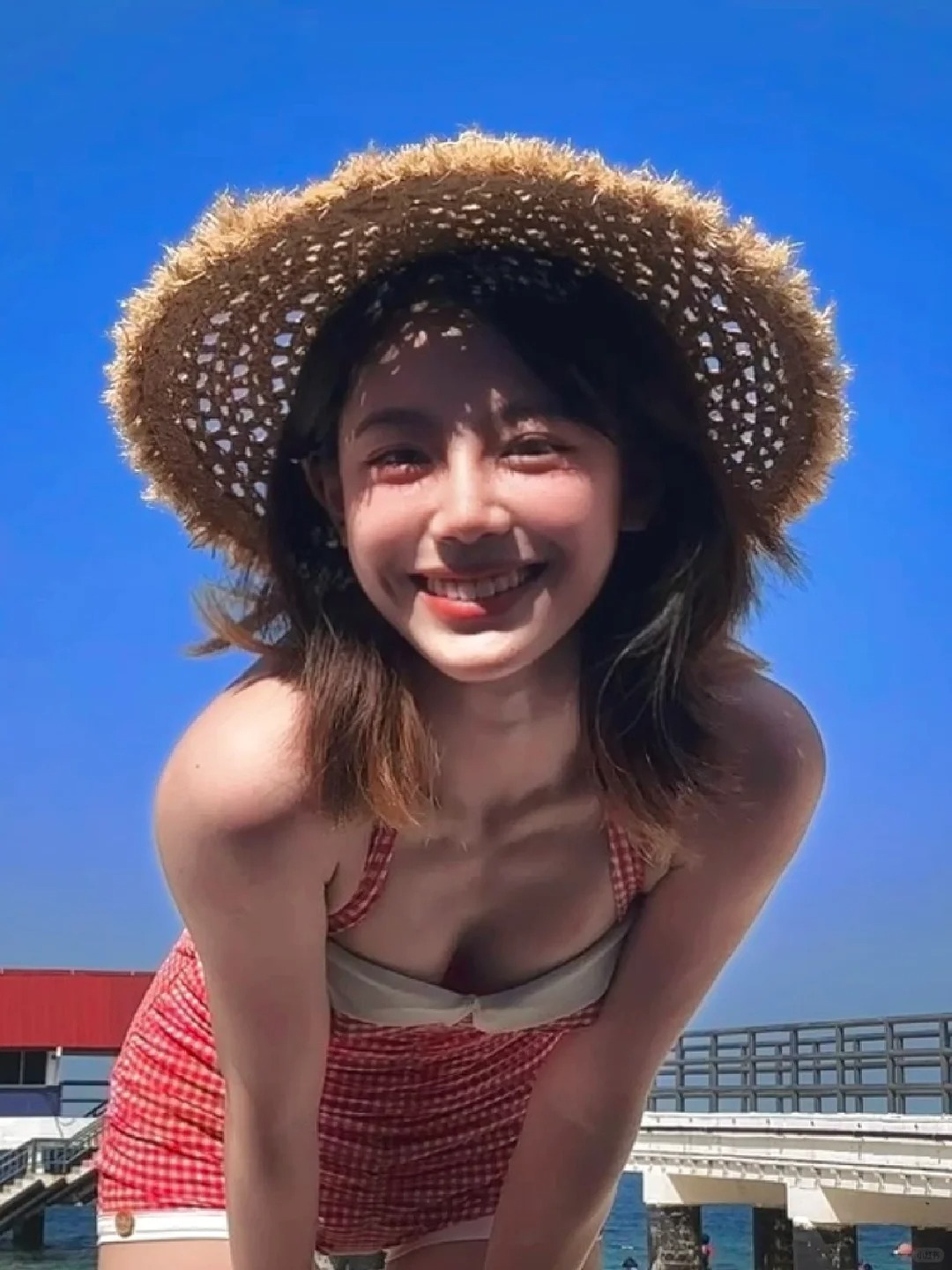 老娘与海🌊
来海边晒太阳是最重要的事🥹
（以为自己防晒做得特别好结果回来之后