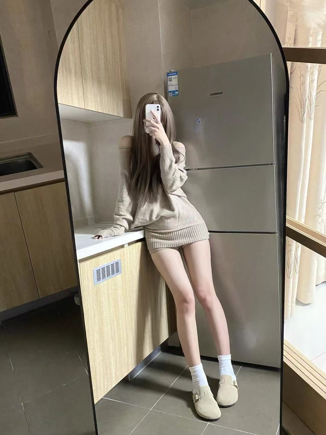 今天的我这样穿你要怎么评价我哈哈哈
