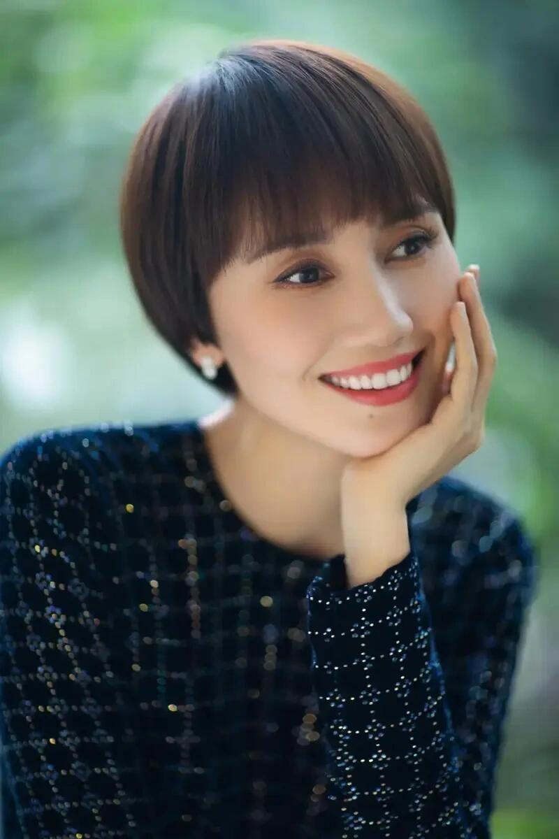 袁泉，如泉水般清澈的女子，有多少人喜欢