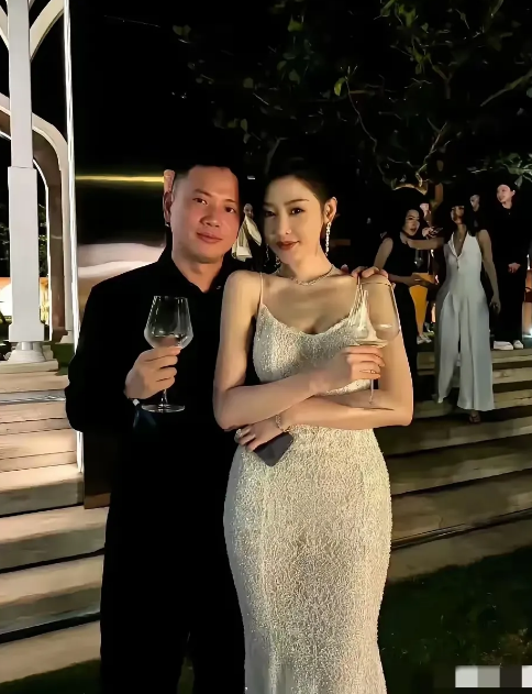 张天爱的胯，赢麻了，内娱KOL也不过分