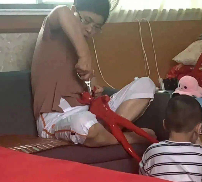这个世界上就没有奶奶修不好的东西