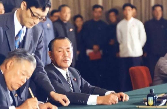 1970年，日本欲向中国支付1200亿美元战争赔款，但毛主席却毅然决定放弃。此消