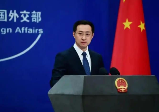 连续三发利箭！中方打响对美大规模反击，白宫内部鸦雀无声。

不动则已，动则惊天动