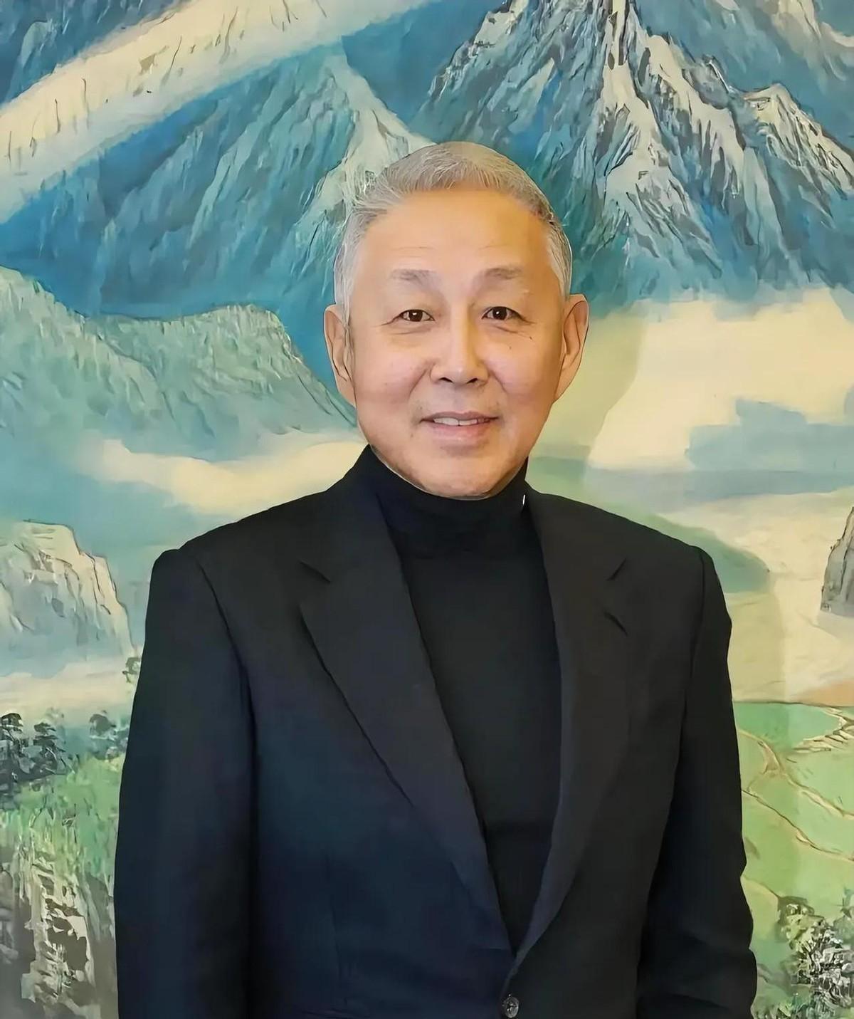 陈道明的人生履历一打开，直接震碎娱乐圈！
这位天津出生的65后戏骨，祖籍浙江绍兴