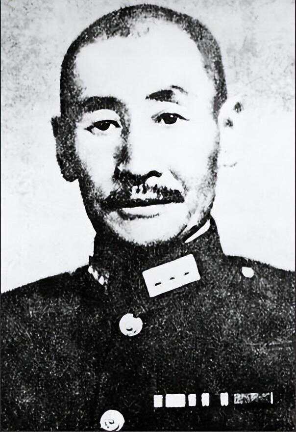 马占山在抗战中表现非凡。
 
1931 年“九一八事变”后，马占山率部江桥抗战，
