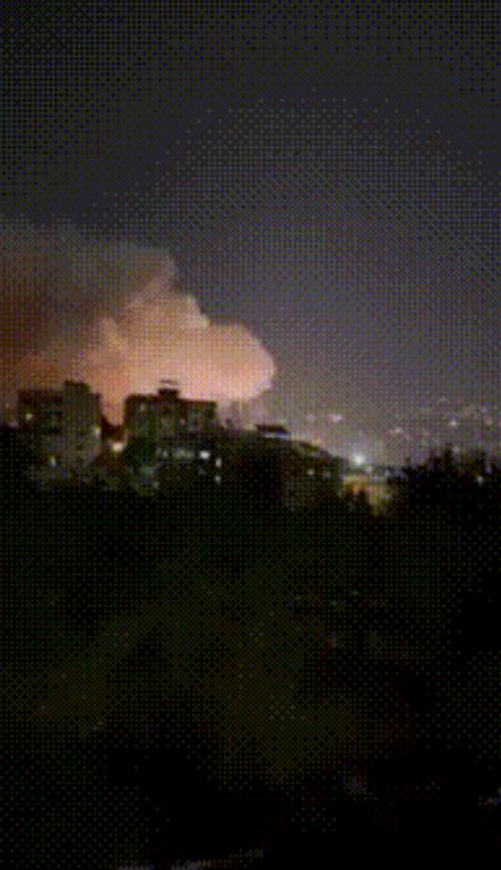 1月12日深夜，以色列空军对黎巴嫩南部和东部的多个地区发动大轰炸，显然以军这是彻