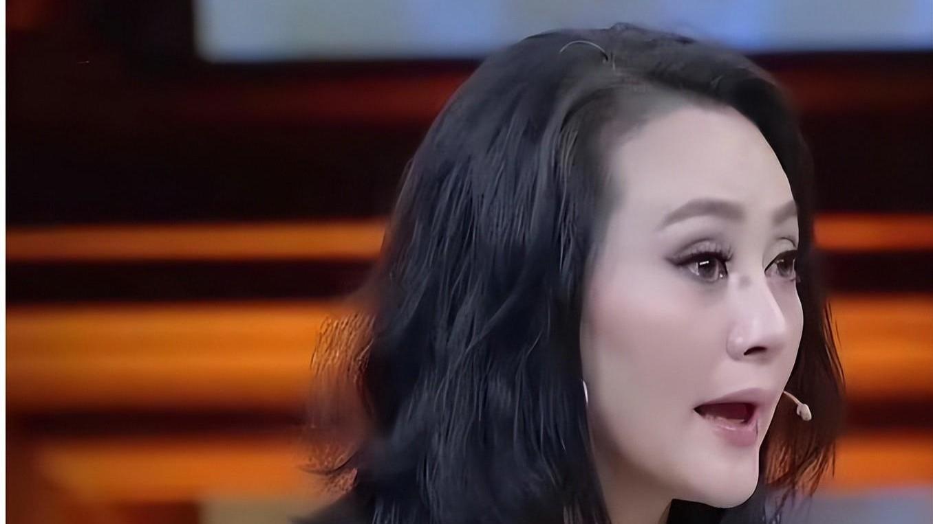 抛弃重病的丈夫，带着女儿远走美国的大宋佳，如今大嫁比利时富豪