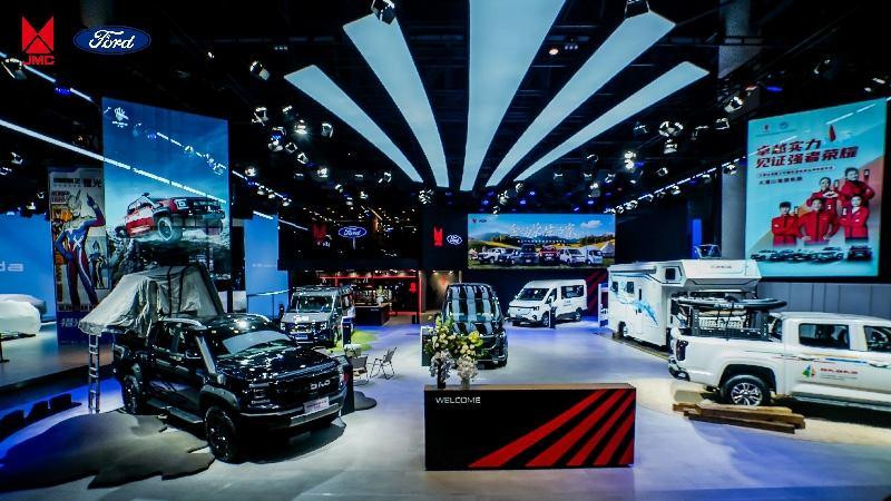 ​探索新时代出行：江铃轻客全场景展示引领潮流！