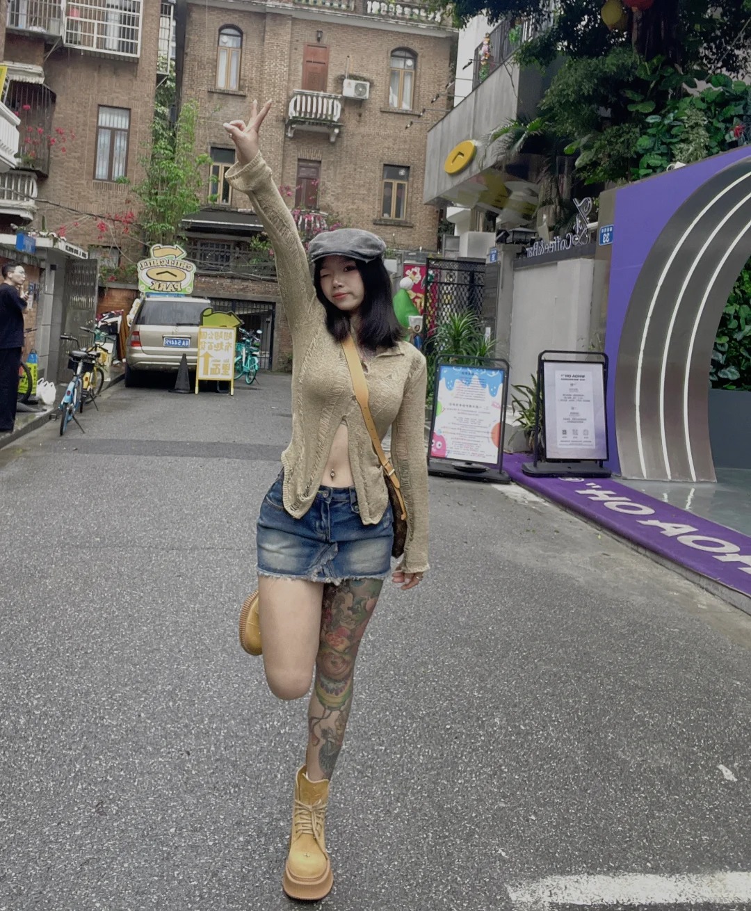 南方妹子真的都好小只
我在南方壮的像头牛……