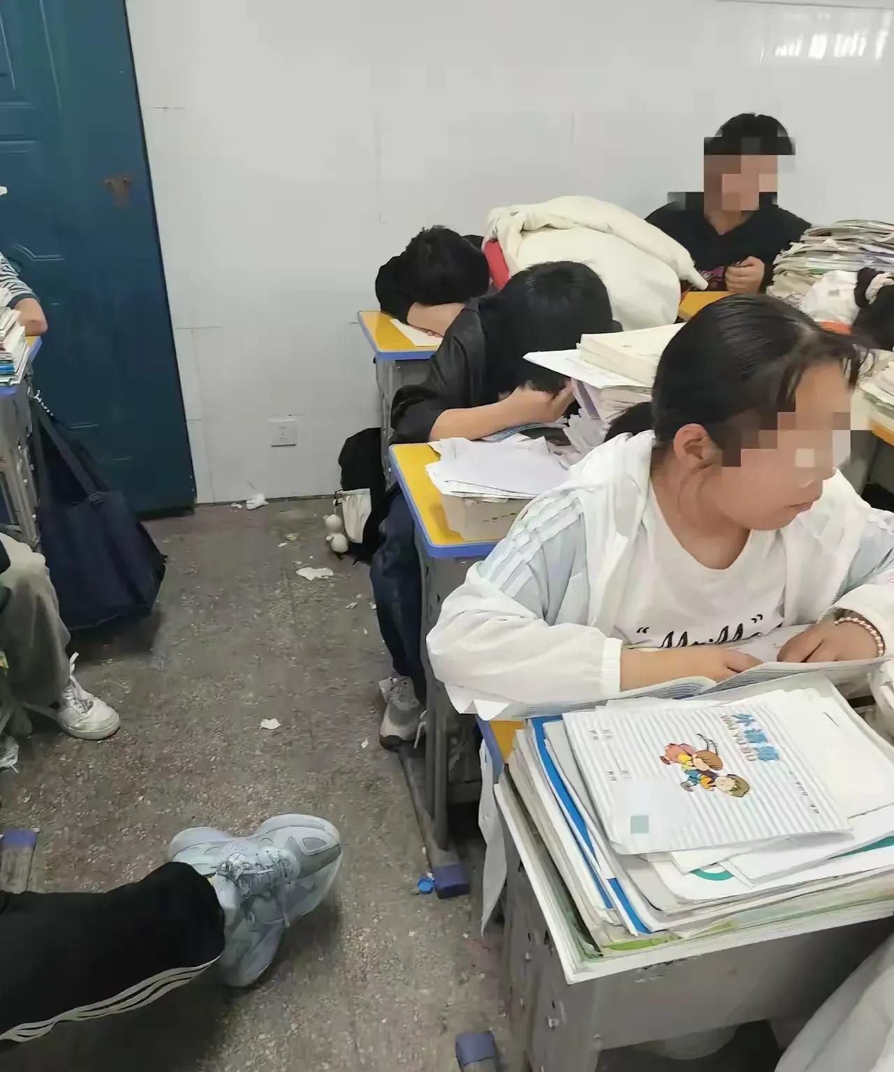 家长赢了！！！！老师没有惩戒权 不能打 不能骂 不能停课 不能开除 只能口头教育