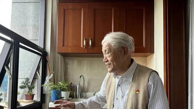 这一次，怒斥大张伟浪费粮食的老艺术家牛犇，现在怎么样了