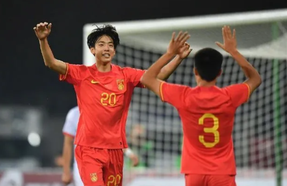 U19国足1-1澳大利亚，一战揭露三个不争事实

1.最后十来分钟就有三次破门良