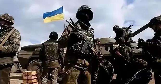 库尔斯克这场仗。号称占领上千平方公里，其实也就两个小镇大小，50公里见方，机械化